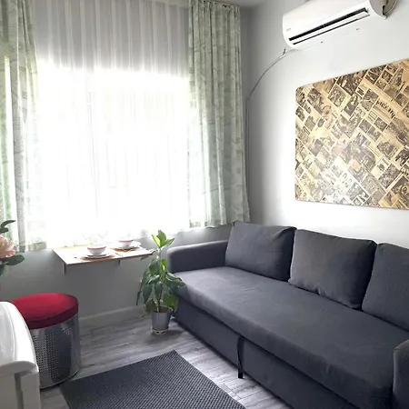 Apartment Kaleici Uygun Fiyat Mutfakli